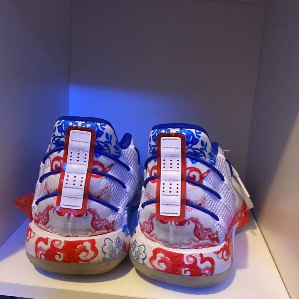 Shoes - Picture 2 of 3